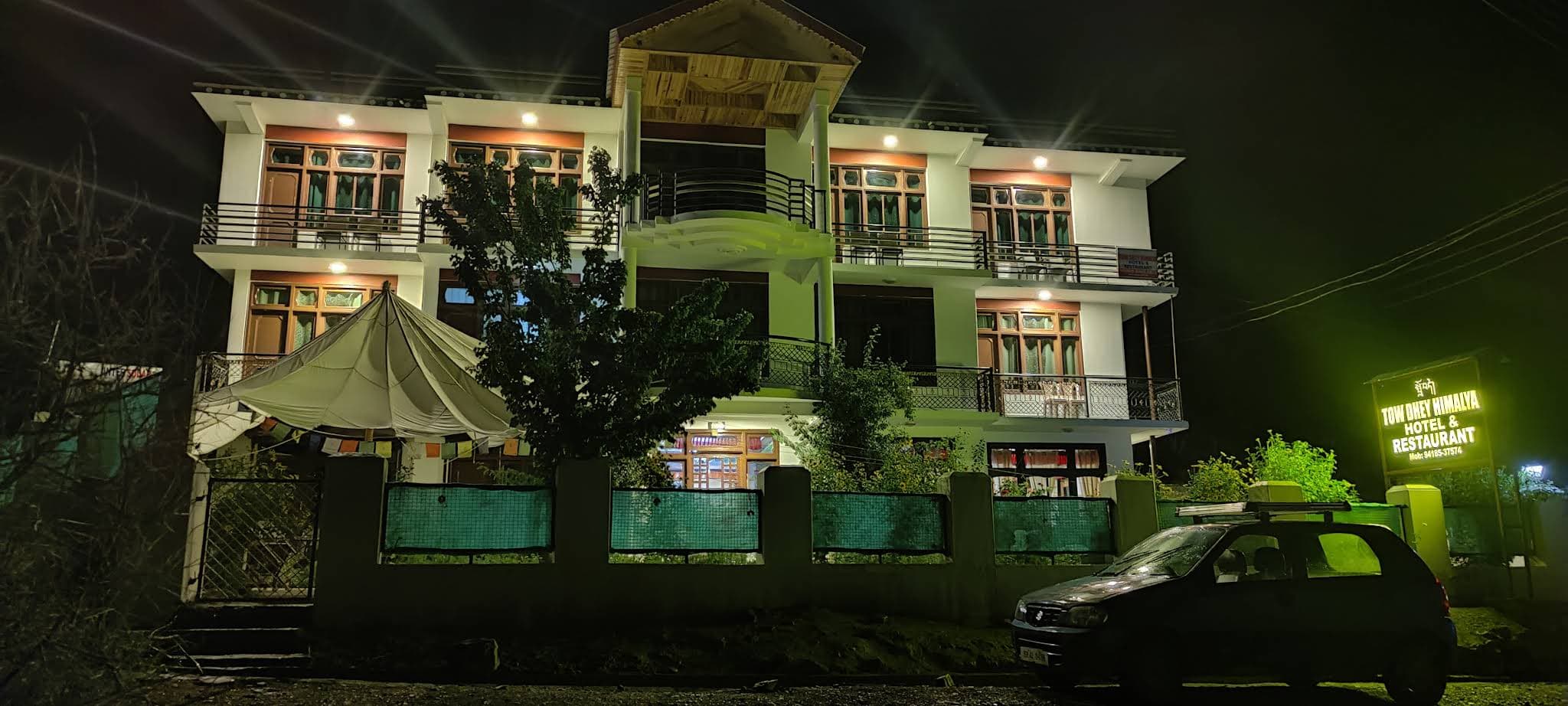 Exterior view of Tow Dhey Himalaya Hotel in Tabo